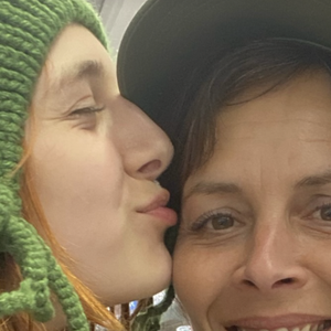 Armelle Deutsch fête son 47e anniversaire.

Mado Jouannet célèbre l'anniversaire de sa mère Armelle Deutsch. Instagram