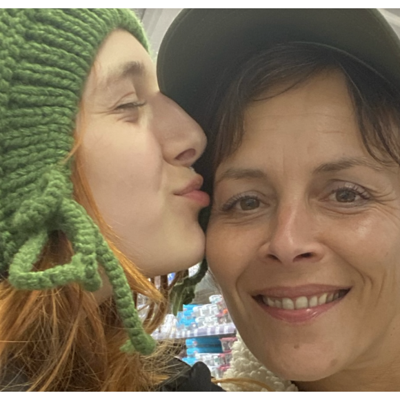 Armelle Deutsch fête son 47e anniversaire.

Mado Jouannet célèbre l'anniversaire de sa mère Armelle Deutsch. Instagram