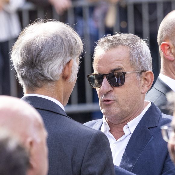 Paul Belmondo, Christophe Dechavanne - Sorties - Obsèques de Jean-Paul Belmondo en l'église Saint-Germain-des-Prés, à Paris le 10 septembre 2021.
© Cyril Moreau / Bestimage