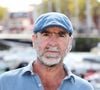 Dans les colonnes du "Figaro", l'artiste polyvalent a présenté cet album et annoncé une surprise de taille à ses fans.

Eric Cantona au photocall du film en compétition "Murder Club" lors de la 26ème Edition du Festival de la Fiction de La Rochelle, le 12 septembre 2024.

Photo : Patrick Bernard / Bestimage