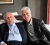 Le célèbre homme de radio a passé ses dernières années dans un sublime penthouse sur la Côte d'Azur.

Exclusif - Philippe Bouvard, journaliste français, écrivain, homme de radio et de télévision, à son domicile, en interview télé avec le journaliste producteur Cyril Viguier à Cannes, le 27 février 2025. 

© Bruno Bebert/Bestimage