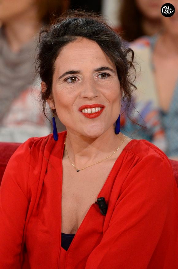 Mazarine Pingeot - Enregistrement de l'émission "Vivement Dimanche" à Paris le 30 avril 2014. l'émission sera diffusée le 4 mai. COADIC GUIREC / BESTIMAGE