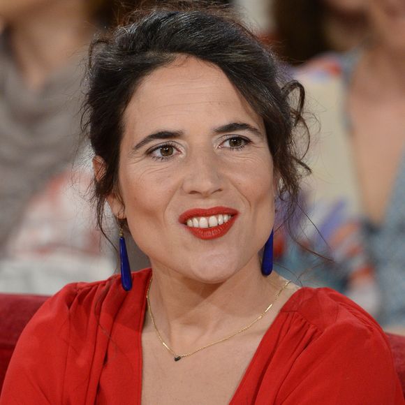 Mazarine Pingeot - Enregistrement de l'émission "Vivement Dimanche" à Paris le 30 avril 2014. l'émission sera diffusée le 4 mai. COADIC GUIREC / BESTIMAGE