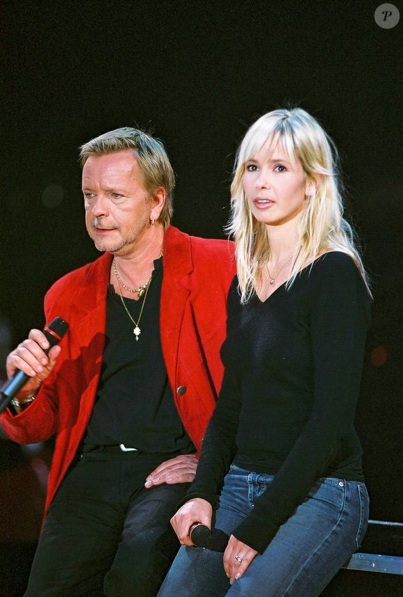 Archives - Le chanteur Renaud et sa femme Romane Serda en concert pour les 20 ans du Zenith de Paris en 2005. © Patrick Carpentier / Bestimage