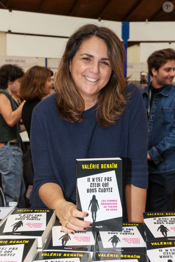 Valérie Bénaïm , à la Halle Georges Brassens de Brive-la-Gaillarde pour la Foire du Livre de Brive , le 9 novembre 2024. © Jean-Marc Lhomer / Bestimage