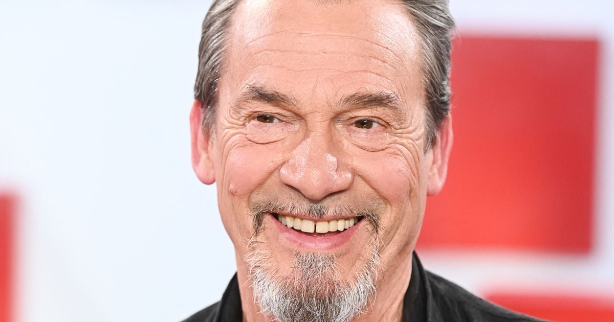 Μετά τη μουσική, ο Florent Pagny κάνει ένα πολλά υποσχόμενο οικογενειακό έργο στην Παταγονία με τα παιδιά του Inca και Aël