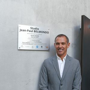 Paul Belmondo inaugure le studio Jean-Paul Belmondo sur le campus Georges Méliès de l'université Côte d'Azur à Cannes, le 20 mai 2025. 

LIONEL URMAN  / BESTIMAGE