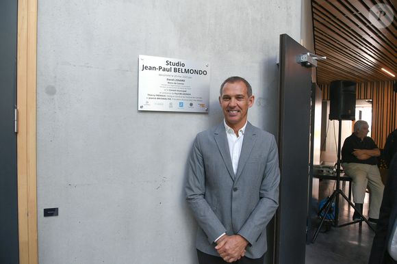 Paul Belmondo inaugure le studio Jean-Paul Belmondo sur le campus Georges Méliès de l'université Côte d'Azur à Cannes, le 20 mai 2025. 

LIONEL URMAN  / BESTIMAGE