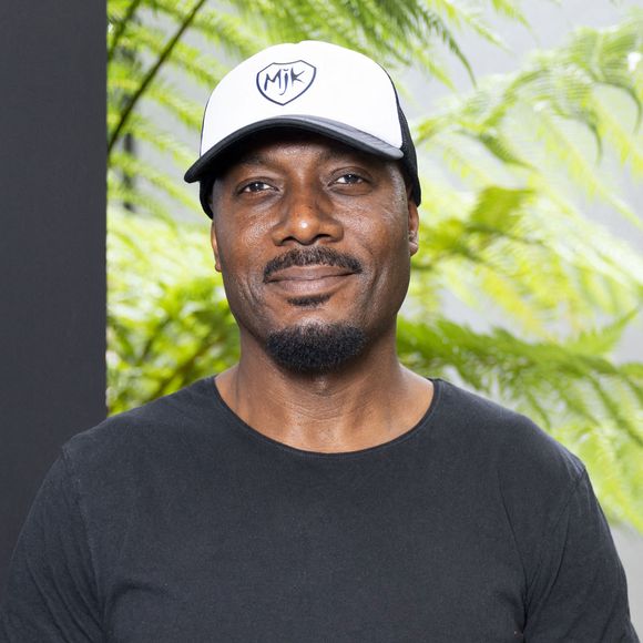 Harry Roselmack a raconté dans un Small Talk qu’il avait eu plusieurs petits boulots avant le journalisme.

Harry Roselmack - 20ème édition du Quai 54 sur le court Suzanne-Lenglen de Roland Garros à Paris. © Pierre Perusseau/Bestimage