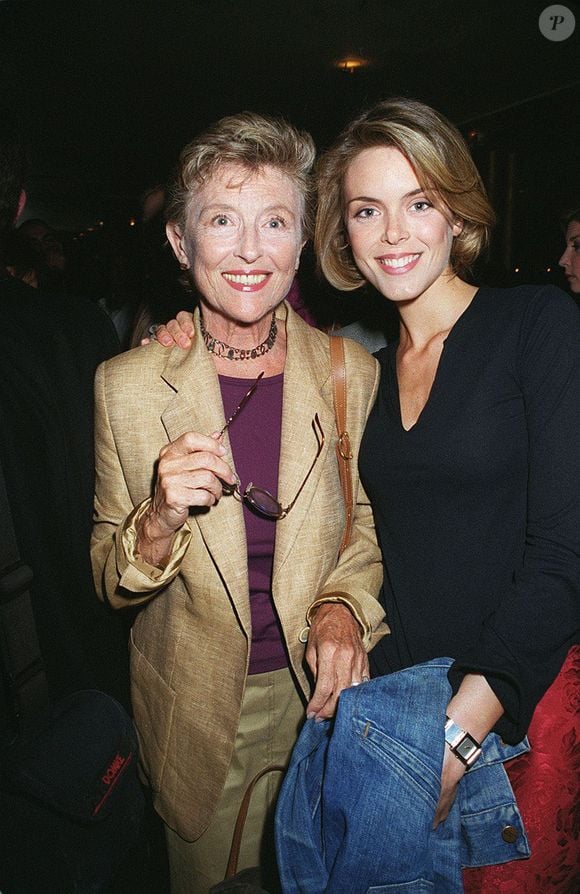 Julie Andrieu et sa mère Nicole Courcel.
Crédit : RINDOFF-BORDE / BESTIMAGE