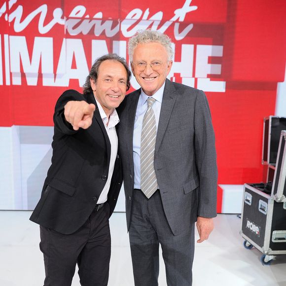 Exclusif - Nelson Monfort  et Philippe Candeloro - Enregistrement de l'émission "Vivement dimanche" au studio Gabriel, présentée par M.Drucker, et diffusée sur France 3 le 22 juin 2025. 
© Guillaume Gaffiot / Bestimage