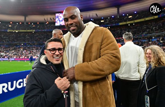 Brahim Asloum et Teddy Riner au match de rugby du Tournoi des Six Nations France contre Angleterre au Stade de France à Saint-Denis le 14 mars 2026. © Christian Liewig / Bestimage