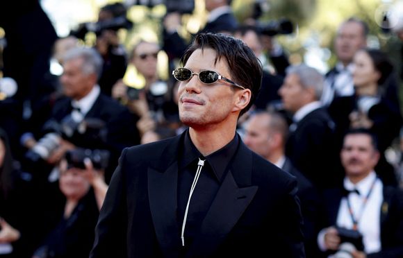 François Civil (Montre Audemars Piguet) - Montée des marches du film " Garance " lors du 79ème Festival International du Film de Cannes, le 17 mai 2026. © Jacovides-Moreau / Bestimage