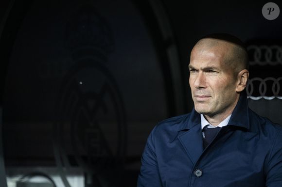 Zinedine Zidane lors du match de Liga opposant le Real Madrid au FC Barcelona au stade Santiago-Bernabéu à Madrid, espagne, le 1er ars 2020. © Alterphotos/Panoramic/Bestimage