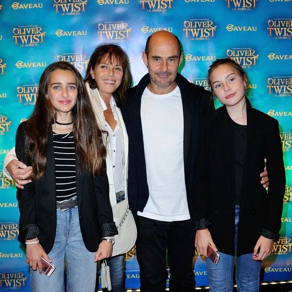 Aujourd'hui, Nina tente une percée dans le réalisation. Elle vient de signer un premier court-métrage - Saines - sélectionné au Nikon Film Festival 

Bernard Campan, sa femme Anne Campan et leurs filles assistent à la Soirée de Gala et Premiere de la Comedie Musicale Oliver Twist a la Salle Gaveau a Paris, France le 26 Septembre 2016. Photo by Aurore Marechal/ABACAPRESS.COM