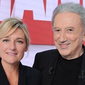 Exclusif - Anne-Elisabeth Lemoine et Michel Drucker - Enregistrement de l'émission "Vivement Dimanche", présentée par M.Drucker et diffusée le 19 novembre sur France 3, au Studio Gabriel à Paris © Guillaume Gaffiot / Bestimage