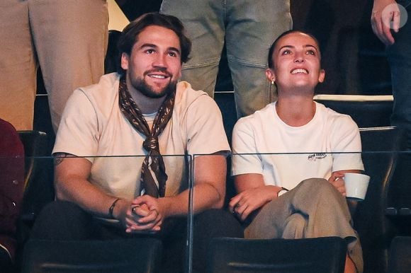 Inès Vandamme ("Danse avec les stars") assiste au tournoi de tennis Rolex Paris Masters à l'Accor Arena à Paris, le 2 novembre 2023.