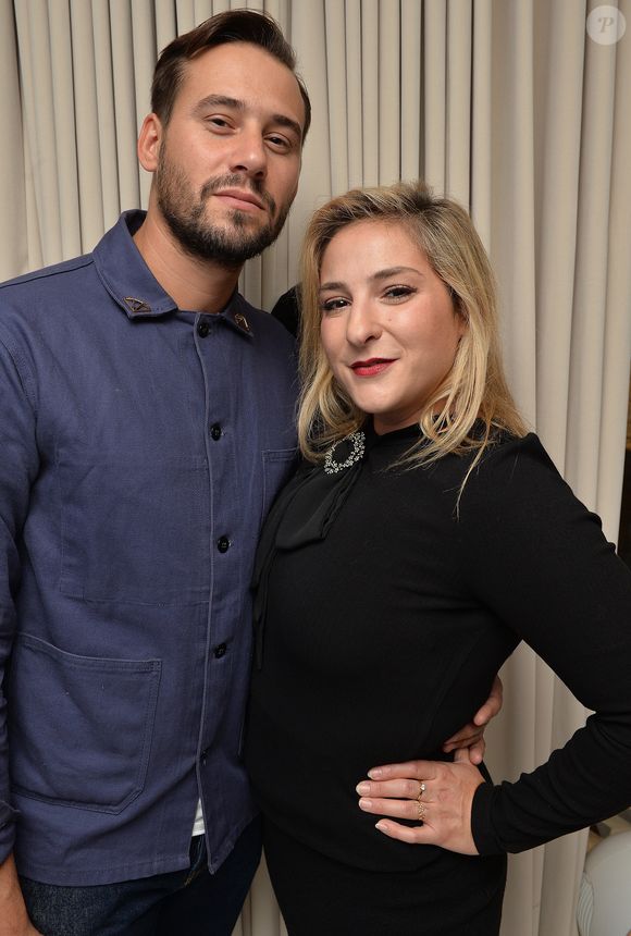 Marilou Berry et son compagnon Alexis (Le Diamantaire artiste street art) - Soirée de lancement de PlayLink de PlayStation au Play Link House à Paris, France, le 12 octobre 2017. © Veeren/Bestimage