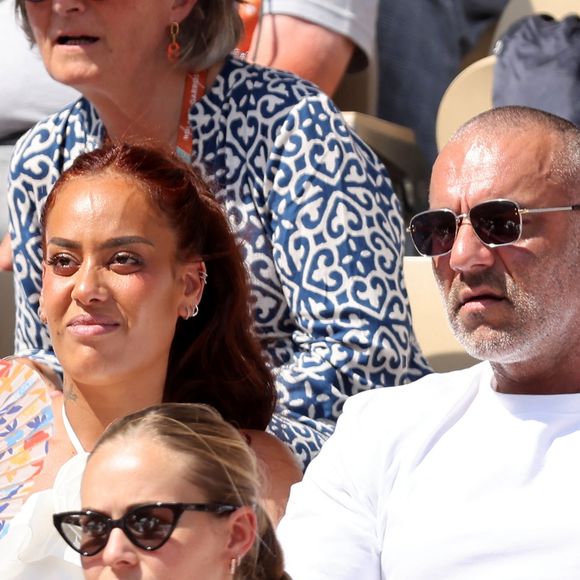C'est Neuilly-sur-Seine, dans les Hauts-de-Seine, qui a décroché la première place de la ville la plus chère de France selon plusieurs baromètres immobiliers...

Amel Bent et son mari Patrick Antonelli, Kevin Mayer et sa compagne Delphine Jariel dans les tribunes lors des Internationaux de France de Tennis de Roland Garros 2023. Paris, le 10 juin 2023. © Jacovides-Moreau / Bestimage