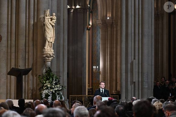 Emmanuel Macron, président de la République Française lors de la cérémonie de réouverture de la cathédrale Notre-Dame de Paris, le 7 décembre 2024. Joyau de l’art gothique, lieu de culte et de culture, symbole universel de la France et de son histoire, la cathédrale de Notre-Dame de Paris rouvre ses portes les 7 et 8 décembre, cinq ans après le terrible incendie qui l’avait ravagée le 15 avril 2019. © Eric Tschaen/Pool/Bestimage