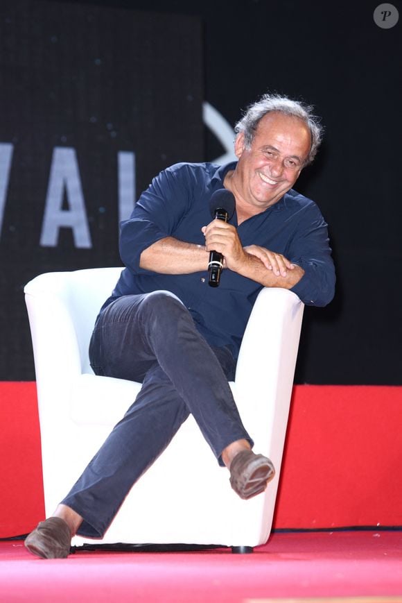 “Je prends le temps de prendre le temps”, raconte Michel Platini au "Parisien"

Michel Platini - 21st Edition Magna Graecia Film Festival en Italie, le 28 juillet 2024. SGP / BESTIMAGE