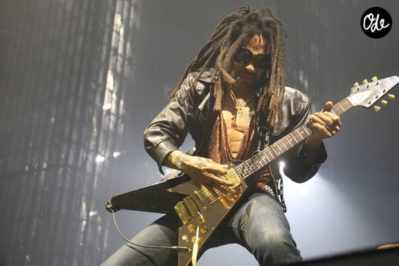 Concert - Tournée « Blue Electric Light Tour 2025 » de Lenny Kravitz : le chanteur et guitariste américain Lenny Kravitz sur scène lors de la tournée « Blue Electric Light Tour 2025 » à l'Unipol Arena, à Casalecchio di Reno (Bologne), le 31 mars 2025. Photo de Michele Nucci Casalecchio/Imago/ABACAPRESS.COM