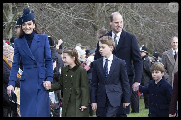 Le prince William, Kate Middleton, le prince et la princesse de Galles, et leurs enfants, le prince George, la princesse Charlotte et le prince Louis, ainsi que Mia Tindall, arrivent au service religieux du jour de Noël à Sandringham, au Royaume-Uni, le 25 décembre 2023. Photo par Stephen Lock/i-Images/ABACAPRESS.COM