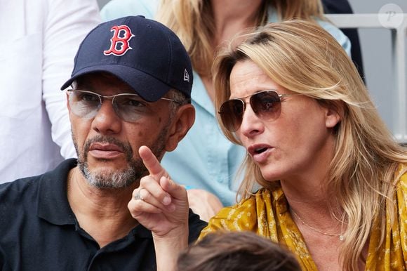 Roschdy Zem et sa compagne Sarah Lavoine - Célébrités en tribunes des Internationaux de France de tennis de Roland Garros 2023 à Paris le 11 juin 2023. © Jacovides-Moreau/Bestimage
