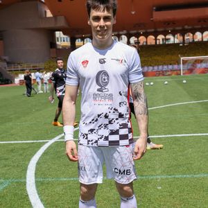 Louis Ducruet - La famille princière de Monaco assiste au match de football Racing Stars Football Cup opposant les pilotes Nazionale Piloti contre les Barbagiuans au stade Louis II à Monaco le 21 mai, 2025. © Claudia Albuquerque/Bestimage