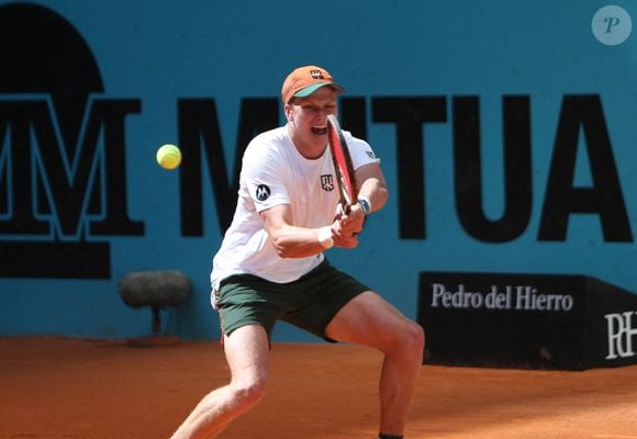 Jenson Brooksby des Etats-Unis pendant le tournoi de tennis Mutua Madrid Open 2022 le 3 mai 2022 au stade Caja Magica à Madrid, Espagne. Photo par Laurent Lairys/ABACAPRESS.COM