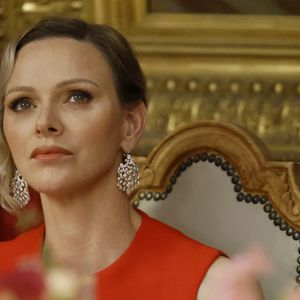 La princesse Charlène de Monaco lors du dîner d'état au palais princier dans le cadre de la visite d'État de deux jours du couple présidentiel français à Monaco avant l'Unoc3 le 7 juin 2025.

© Ludovic Marin / Pool / Bestimage