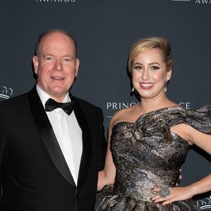 Albert II de Monaco est le père de deux grands enfants, qu'il a eus hors mariage : Jazmin Grace Grimaldi, qui souhaite devenir chanteuse et actrice...

Albert II de Monaco et Jazmin Grace Grimaldi assistant aux Princess Grace Awards à l'hôtel Pierre à New York City, NY, USA. Photo Janet Mayer/Splash News/Abaca