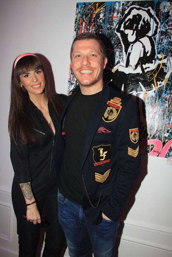 Exclusif - Déborah Bruni et son compagnon Jean-Edouard Lipa - Vernissage de l'exposition "Boom Boom Show" de Déborah Bruni (compagne de Jean-Edouard Lipa) à Paris le 9 novembre 2019. © Philippe Baldini/Bestimage