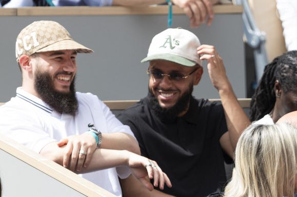 Merwane Benlazar dans les tribunes lors des Internationaux de France de Tennis de Roland Garros 2025 à Paris, le 29 mai 2025.
© Moreau / Jacovides / Bestimage