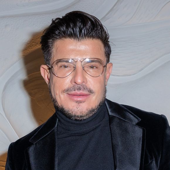 Le rendez-vous était donné dans un cadre très chic pour cette soirée spéciale.

Vincent Niclo. au dîner de Noël organisé par M.Gargia et C.Rizk au restaurant La Baia Paris le 23 novembre 2025.

© Sébastien Frémont / Bestimage