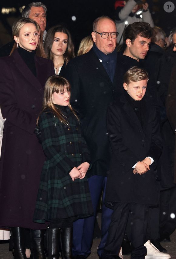 Leur venue a été annoncée dans un communiqué publié par Ouest France : "Le Prince Albert II de Monaco souhaite entretenir un lien privilégié avec les territoires historiquement rattachés à sa famille"

Le prince Albert II de Monaco, La princesse Charlène de Monaco, La princesse Gabriella de Monaco, comtesse de Carladès, Le prince Jacques de Monaco, marquis des Baux - La famille princière de Monaco lors de l'embrasement de la barque dans le cadre des célébrations de la Sainte-Dévote, Sainte Patronne de Monaco le 26 janvier 2024. © Claudia Albuquerque / Bestimage