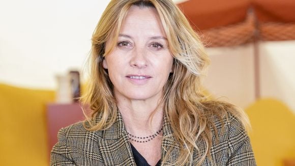 Combien coûte un repas dans le restaurant préféré de Sarah Poniatowski, situé au cœur d'un quartier très prisé de Paris ?