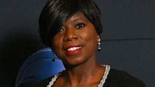 Surya Bonaly : les raisons du déménagement de l'ex-championne de patinage dans le Minnesota et son possible retour en France...