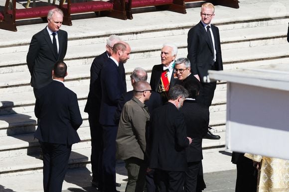Le prince William d'Angleterre, prince de Galles, assiste aux funérailles du pape François le 26 avril 2025 au Vatican. Alors que Rome fait ses adieux au pape François, des dirigeants du monde entier, des membres de la famille royale, des membres du clergé et des milliers de fidèles se sont réunis au Vatican pour un adieu solennel et historique. Le pape François est décédé le lundi 21 avril à l'âge de 88 ans. Photo by Marco Iacobucci/IPA/ABACAPRESS.COM