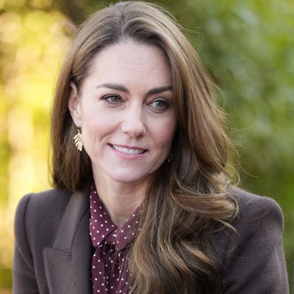 Le prince William, prince de Galles, et Catherine (Kate) Middleton, princesse de Galles, visitent le centre communautaire de Southport, pour rencontrer les familles des victimes de l'attaque au couteau, le 10 octobre 2024. © Julien Burton / Bestimage