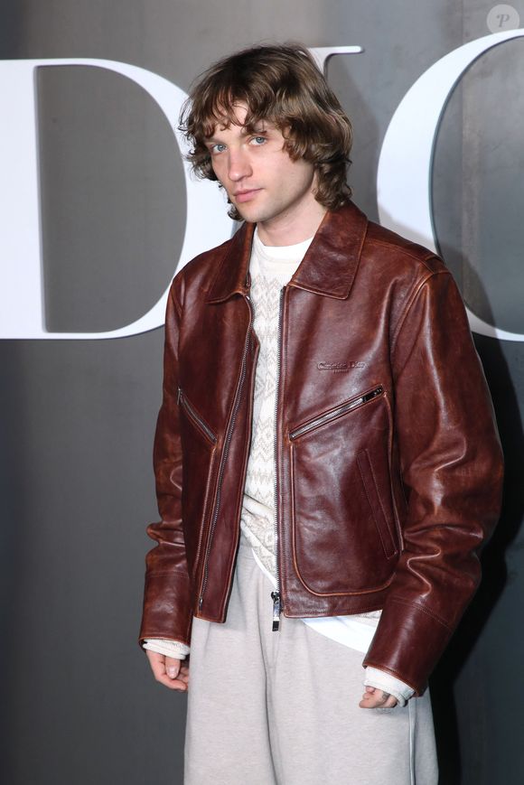 Lukas Ionesco  au photocall du défilé Dior Homme à l'École-Militaire lors de la semaine de la mode masculine automne/hiver 2025-2026 à Paris, France, le 24 janvier 2025. © Bertrand Rindoff/Bestimage
