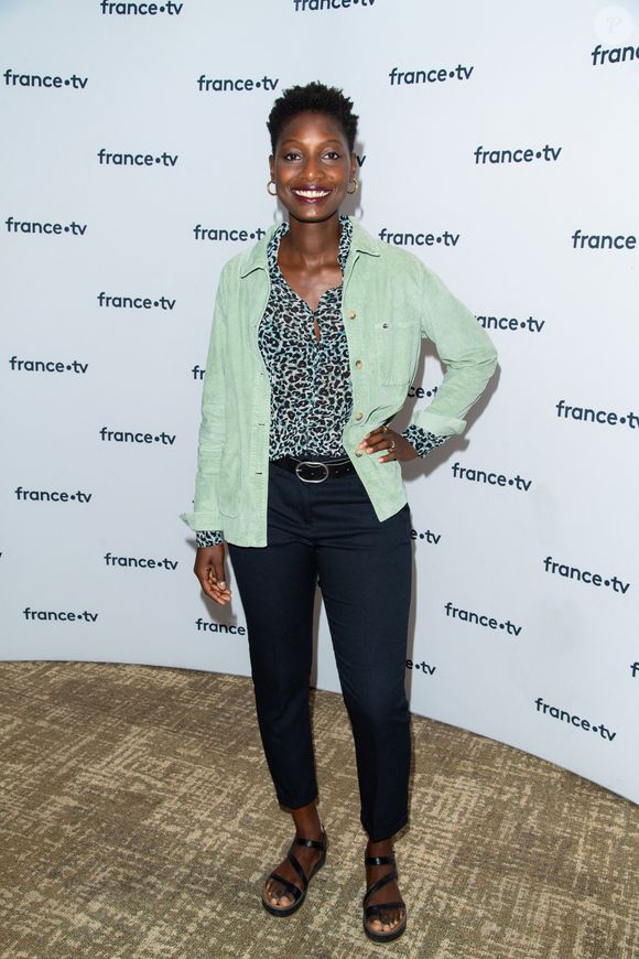 N'Fanteh Minteh lors du photocall dans le cadre de la conférence de presse de France Télévisions au Pavillon Gabriel à Paris, France, le 24 août 2021. © Pierre Perusseau/Bestimage