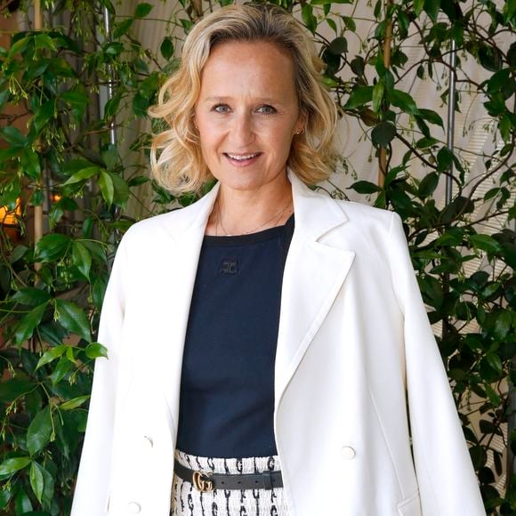 Et en décembre dernier, il a annoncé son départ de l'entreprise.

Caroline Roux aux Internationaux de France de Tennis de Roland Garros 2023 - Jour 06 - à Paris, France, le 2 juin 2023. Bertrand Rindoff/Bestimage