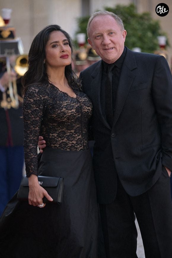 L'actrice américano-mexicaine Salma Hayek et son mari, l'homme d'affaires français François-Henri Pinault, arrivent pour assister à un dîner officiel organisé dans le cadre de la visite d'État du président américain en France, au palais de l'Élysée à Paris, en France, le 8 juin 2024. Photo : Ammar Abd Rabbo/ABACAPRESS.COM