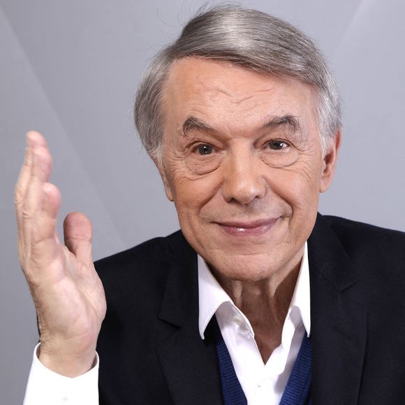 Sa maison est à Uccle, près de Bruxelles

Salvatore Adamo pose lors d'une séance de portrait à Paris, France, en décembre 2017. Photo par VIM/ABACAPRESS.COM