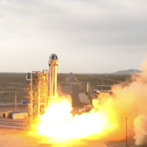 Picture MUST credit: Blue Origin
 Pop star Katy Perry and Lauren Sanchez , the fiancée of Amazon billionaire Jeff Bezos, amongst the six women in a space flight aboard the Jeff Bezos Blue Origin rocket .
Blue Origin's 11th human flight, NS-31, lifted off from Site One in West Texas for the trip in 
The six women are: former NASA rocket scientist Aisha Bowe, 38; bioastronautics researcher and civil rights activist Amanda Nguyen, 38; TV journalist Gayle King, 70, Pop star Perry , 40,  film producer Kerianne Flynn , 35, and journalist Sánchez, 55.
Jeff Bezos was there to see the woman safely into their New Shepard capsule before take-off.
The woman experienced four minutes of weightlessness.
During the roughly 10-minute flight, the crew flew just above the Kármán line, an invisible boundary at an altitude of 62 miles / 100 km widely accepted as the edge of space, before the capsule descended under parachutes and landed in the Texas desert.

Picture supplied by JLPPA