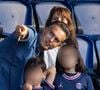 Une épreuve qui a profondément bouleversé l’écrivain, lequel a, dans les mois qui ont suivi, perdu plus de vingt kilos.

Faustine Bollaert, Maxime Chattam et leurs enfants Abbie et Peter sont en tribune lors de la rencontre de football Paris Saint Germain PSG contre Clermont (4-0) au Parc des Princes à Paris le 11 septembre 2021. © AGENCE / BESTIMAGE