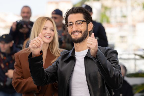 Virginie Efira, Pierre Niney - Photocall du film "Histoires Parallèles" lors du 79ème Festival International du Film de Cannes, le 15 mai 2026.
© Jacovides/Moreau/Bestimage