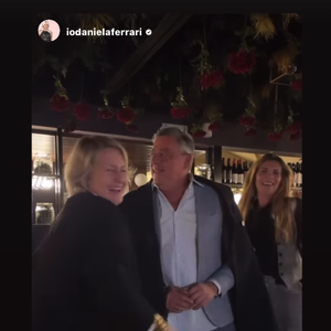 “Je crois avoir passé mon plus bel anniversaire, entourée de mes amis d’enfance et d’adolescence”, écrit la cheffe italienne

Luana Belmondo fête ses 54 ans bien entourée à Rome - Instagram