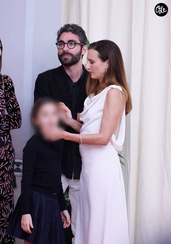 Camille Cottin accompagnée de son compagnon Benjamin Mahon et de leur fille Anna Paloma au photocall de cérémonie de clôture du 20ème Festival International du Film de Marrakech, au Maroc, le 2 décembre 2023. 

DOMINIQUE JACOVIDES / BESTIMAGE